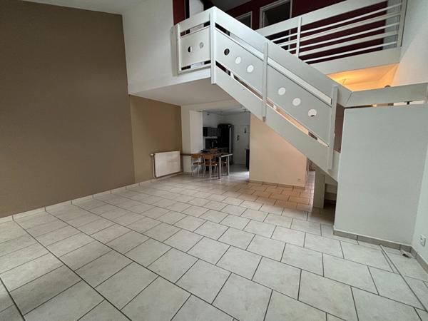 Maison à vendre - Joue Les Tours - 5 chambres -105 m2