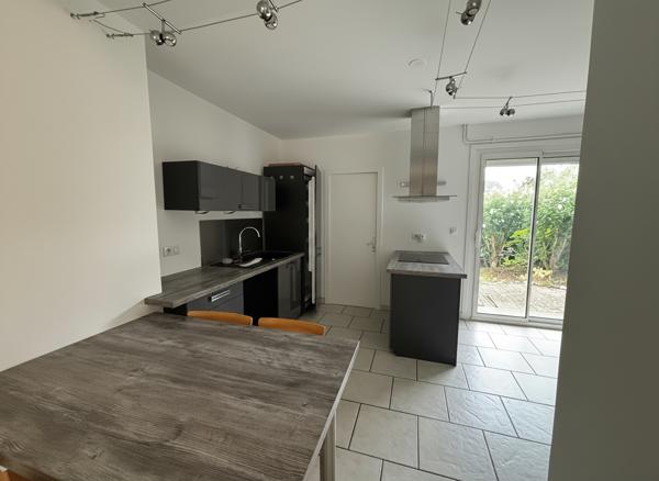 Maison à vendre - Joue Les Tours - 5 chambres -105 m2