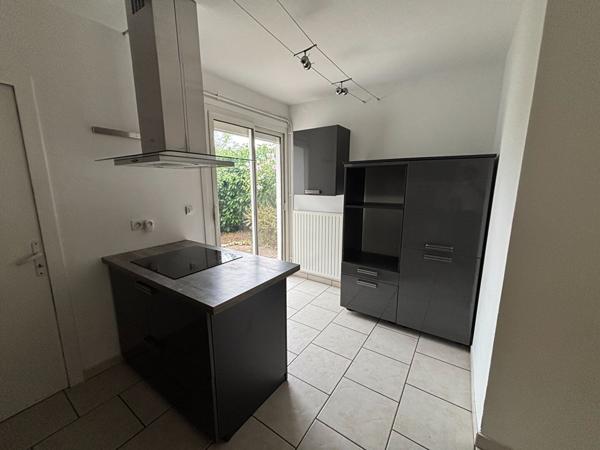 Maison à vendre - Joue Les Tours - 5 chambres -105 m2