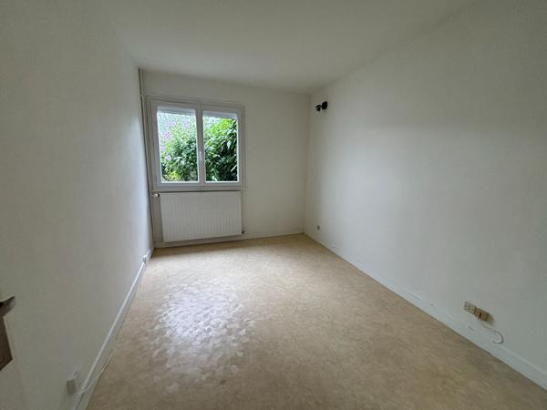 Maison à vendre - Joue Les Tours - 5 chambres -105 m2