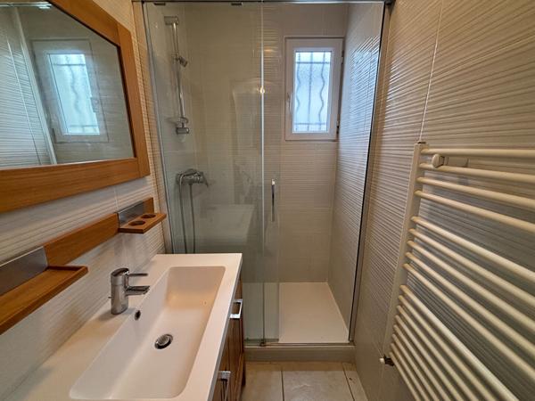 Maison à vendre - Joue Les Tours - 5 chambres -105 m2