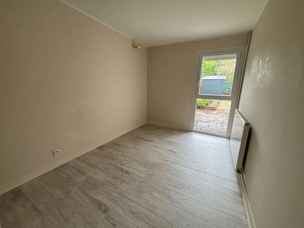 Maison à vendre - Joue Les Tours - 5 chambres -105 m2