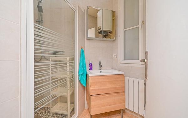 Appartement à louer    2 pièces • 36,83 m2 Paris 17