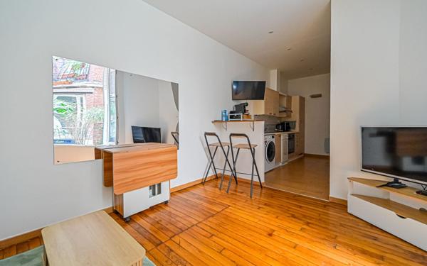 Appartement à louer    2 pièces • 36,83 m2 Paris 17
