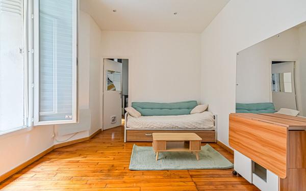 Appartement à louer    2 pièces • 36,83 m2 Paris 17