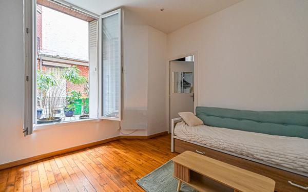 Appartement à louer    2 pièces • 36,83 m2 Paris 17