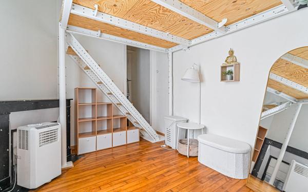 Appartement à louer    2 pièces • 36,83 m2 Paris 17