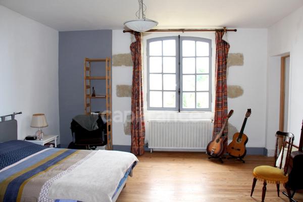 Propriete à vendre 15 pièces proche de FLEURANCE (32)