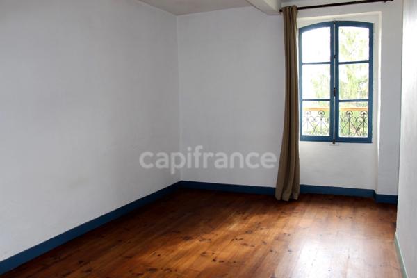 Propriete à vendre 15 pièces proche de FLEURANCE (32)