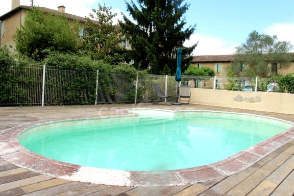 Propriete à vendre 15 pièces proche de FLEURANCE (32)