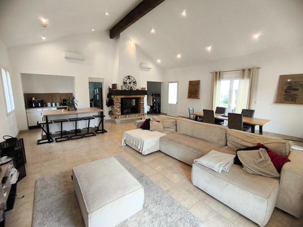 Maison 6 pièces de 167m² avec piscine