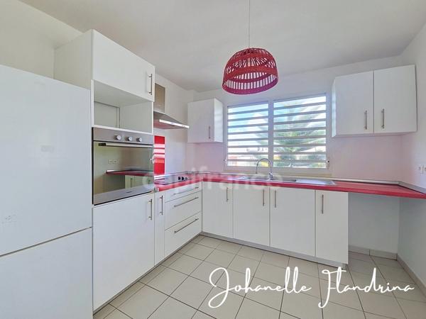 À LOUER – PETIT-BOURG | Appartement T3 de 62 m² avec loggia de 12 m² – Résidence sécurisée