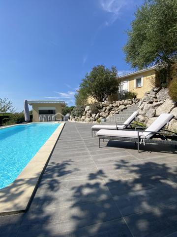 Maison de 176 m²