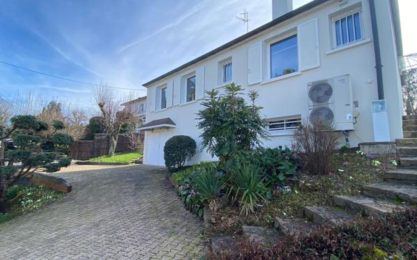 Maison à vendre    5 pièces •  Sainte-Foy-lès-Lyon