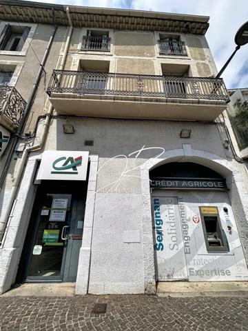 Local commercial 303 m²