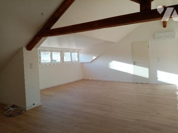 centre ville  Appartement très lumineux  F4,  2 parkings, cave
Etat neuf, prestations de qualité