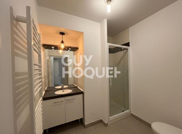 T2 lumineux avec balcon et garage