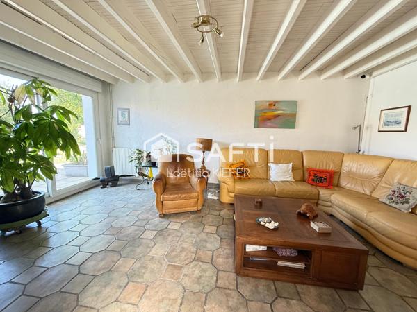 Maison avec local professionnel