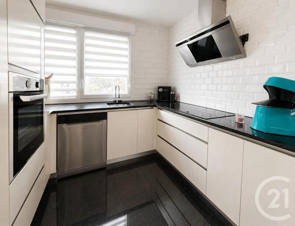 Appartement F4 à vendre  4 pièces - 71 m 2   GARGES LES GONESSE  - 95