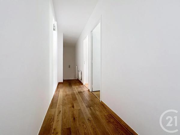 Appartement à vendre  4 pièces - 93,05 m 2   ROMAINVILLE  - 93