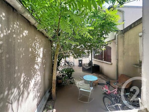 Appartement à vendre  4 pièces - 93,05 m 2   ROMAINVILLE  - 93