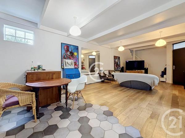 Appartement à vendre  4 pièces - 93,05 m 2   ROMAINVILLE  - 93