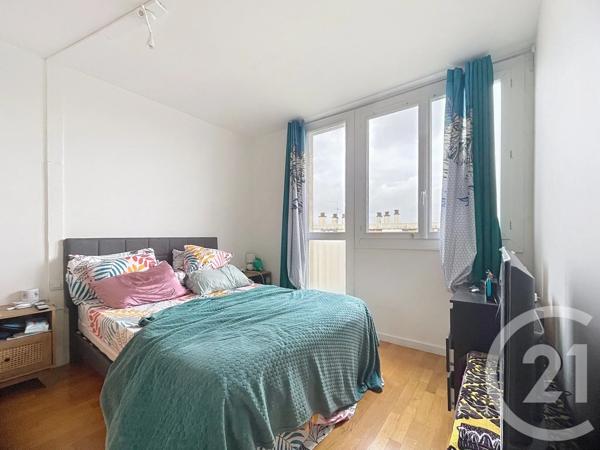 Appartement F4 à vendre  4 pièces - 65 m 2   NOISY LE GRAND  - 93