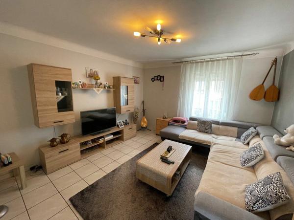 Immeuble à vendre    3 pièces • 165 m2 Hayange