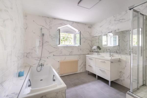 Maison Saint-Cloud - MONTRETOUT / COUTUREAU