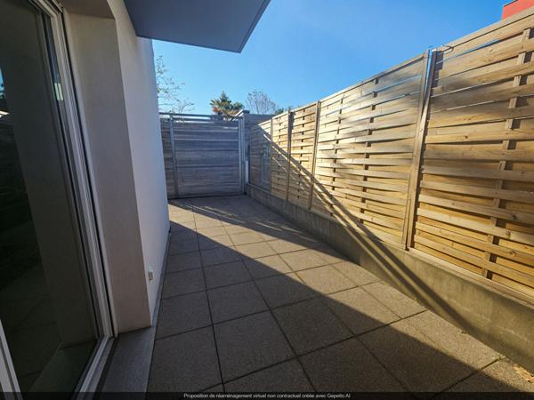 COUP DE COEUR -2 PIÈCES AVEC GRANDE TERRASSE EXPOSÉE SUD + GARAGE,  
Nantes 44300
