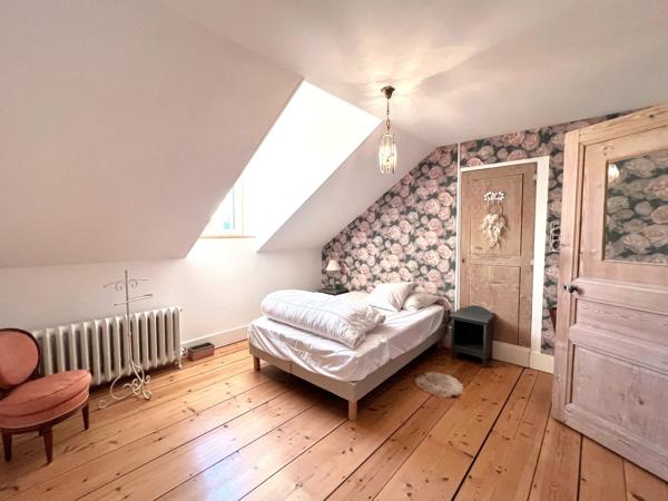 Maison 11 pièce(s) 8 chambre(s) 310 m²