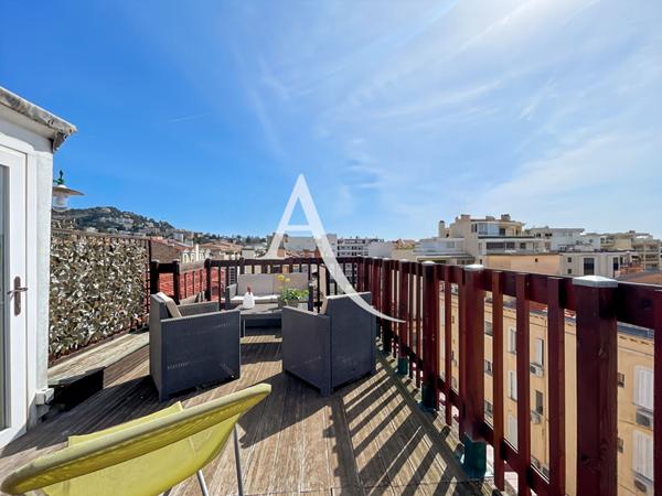 Appartement Cannes 3 pièces, rue d'Antibes, dernier étage