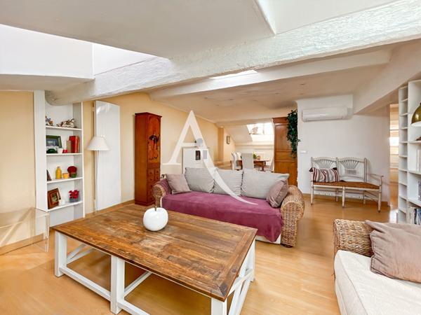 Appartement Cannes 3 pièces, rue d'Antibes, dernier étage