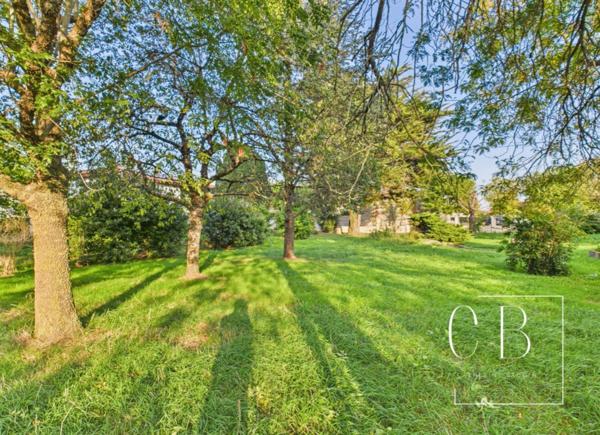 Terrain constructible 874 m2