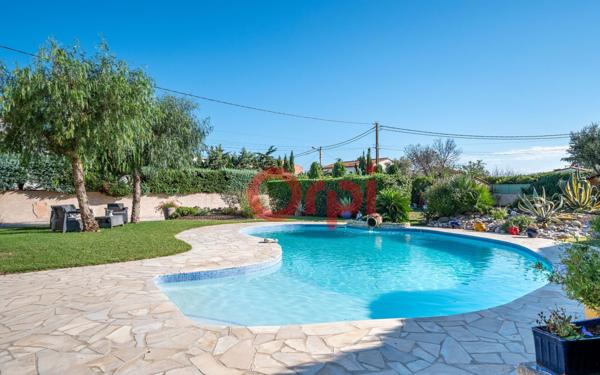 Maison à vendre    7 pièces •  Pia