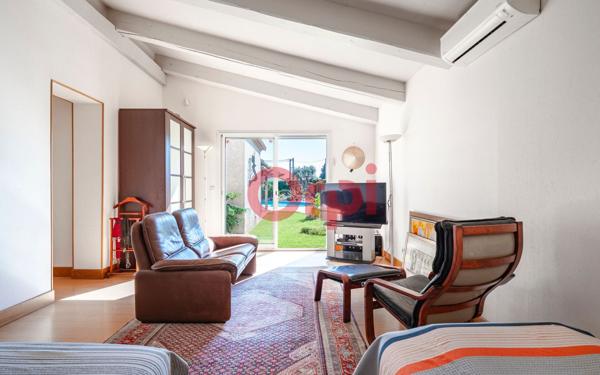 Maison à vendre    7 pièces •  Pia