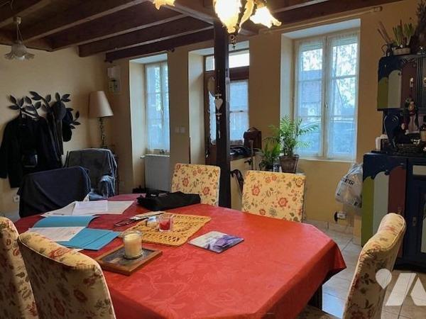 Maison avec dépendances BOURBON L'ARCHAMBAULT 03160