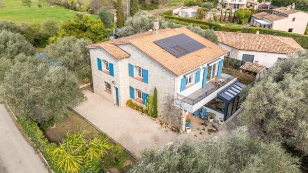 Maison à vendre 6 pièces MOUGINS (06)
