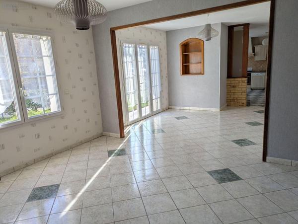 Pavillon à vendre à Changé dans la Sarthe (72560), ref : 16687/9