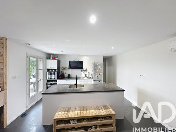 Maison à vendre 4 pièces 165 m² Bédarrides