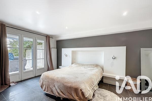 Maison à vendre 4 pièces 165 m² Bédarrides