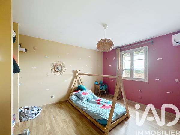 Maison à vendre 4 pièces 165 m² Bédarrides