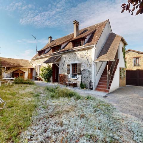 Vente                                                      Maison
                        
                     6 pièces                      134 m2                     à Émerainville