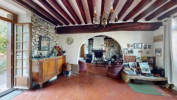 Vente                                                      Maison
                        
                     6 pièces                      134 m2                     à Émerainville