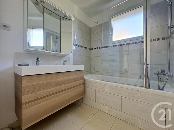 Appartement F4 à vendre  4 pièces - 90,88 m 2   VERSAILLES  - 78