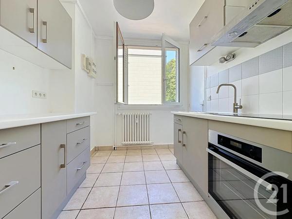Appartement F4 à vendre  4 pièces - 90,88 m 2   VERSAILLES  - 78