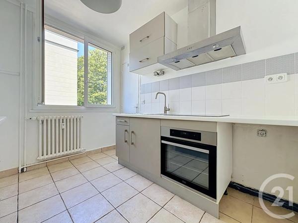 Appartement F4 à vendre  4 pièces - 90,88 m 2   VERSAILLES  - 78