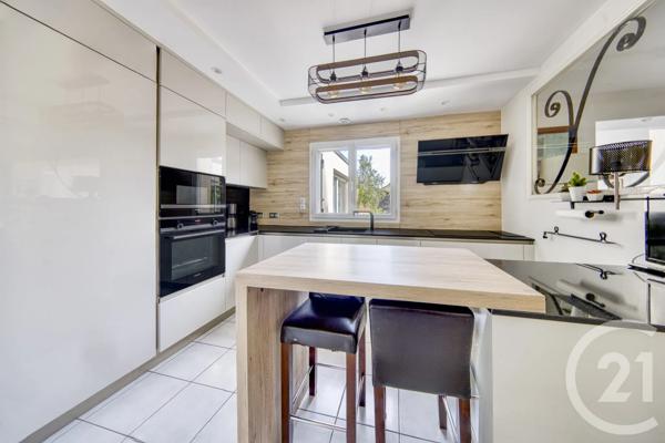 Maison à vendre  8 pièces - 160 m 2   ATHIS MONS  - 91
