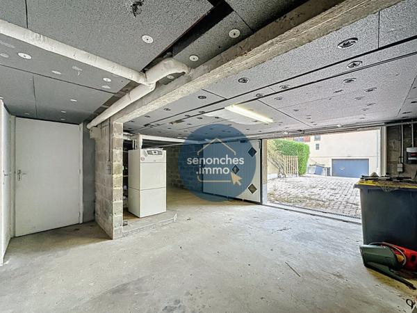 Maison à vendre à Val-au-Perche : 3 chambres, sous-sol total, terrain de 505 m² et combles de 38 m² à aménager. Potentiel et confort à découvrir !