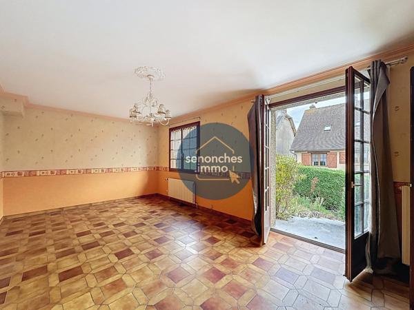 Maison à vendre à Val-au-Perche : 3 chambres, sous-sol total, terrain de 505 m² et combles de 38 m² à aménager. Potentiel et confort à découvrir !